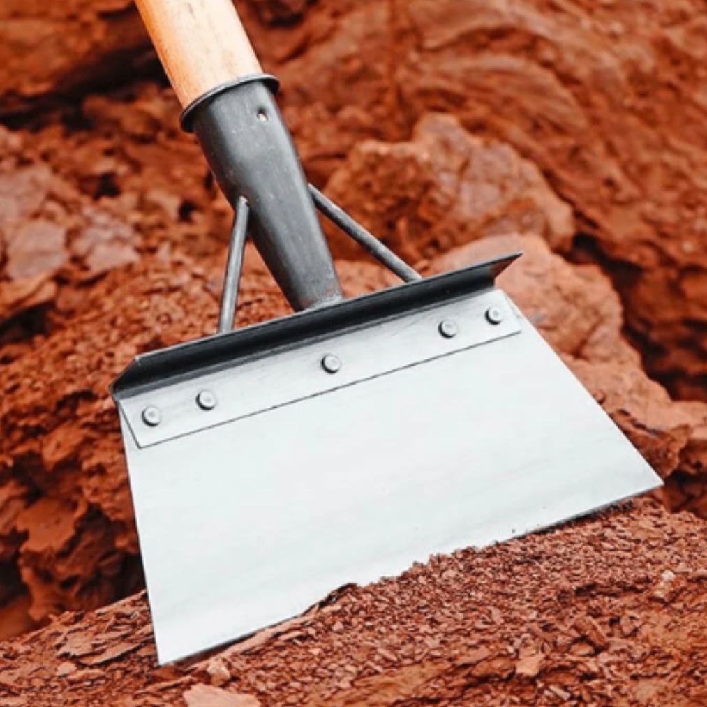 Heavy Duty Multifunctional Garden Shovel for Weeding & Digging